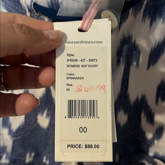 NWT VINEYARD VINES Blue and White Ikat Women's Shorts size 00 - Picture 6 of 6